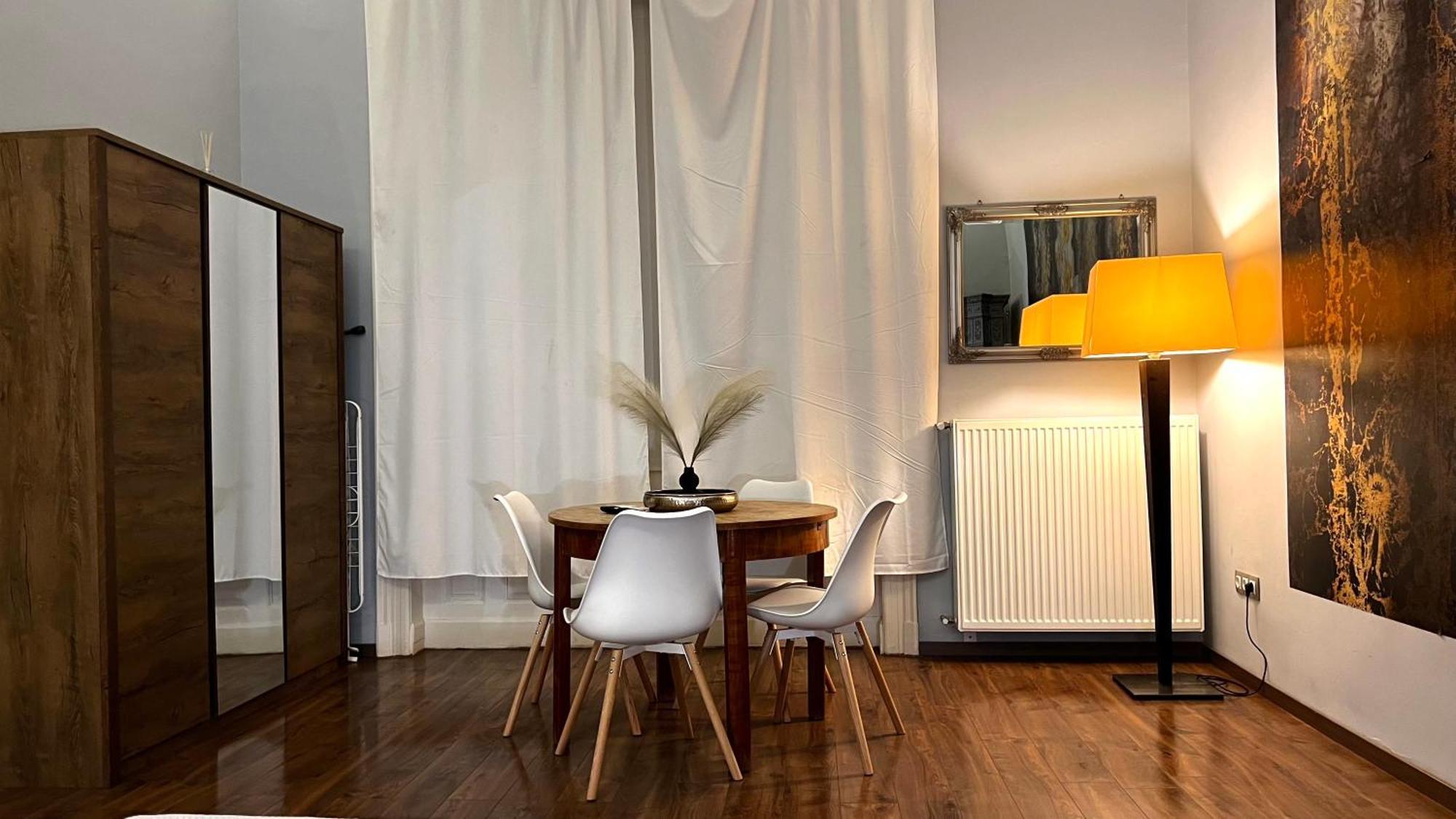V6 Apartment By Small Home Boedapest Buitenkant foto